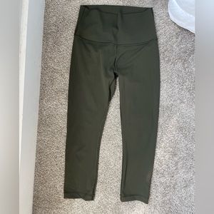 Lululemon Wunder Under Olive Green 21” Legging Size 4